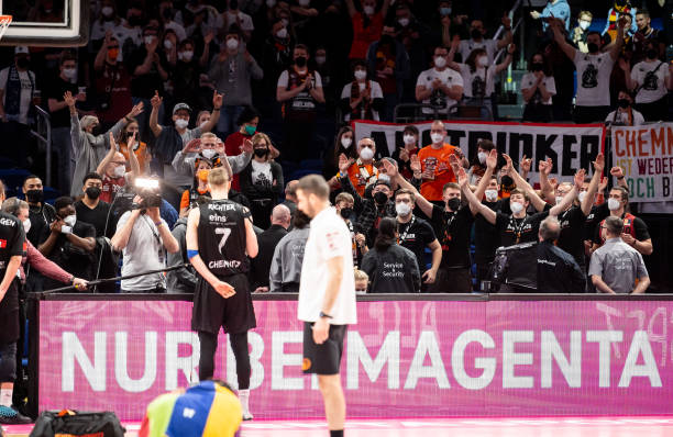 作却能赢得 作却能赢得