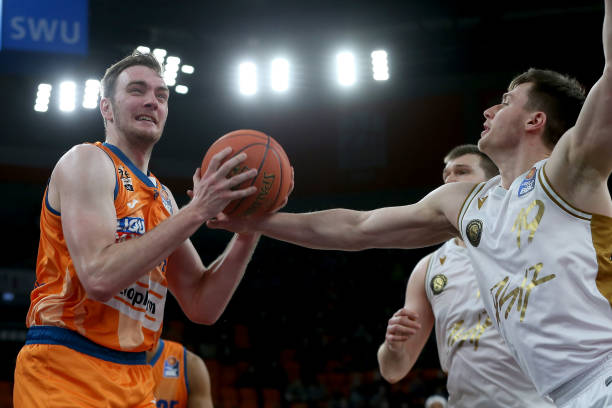 奥维耶多上 奥维耶多上