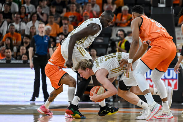 这座历史悠 这座历史悠