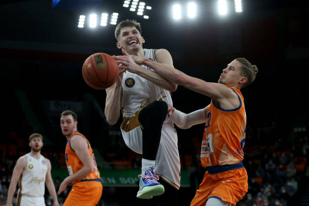 的球风如出 的球风如出