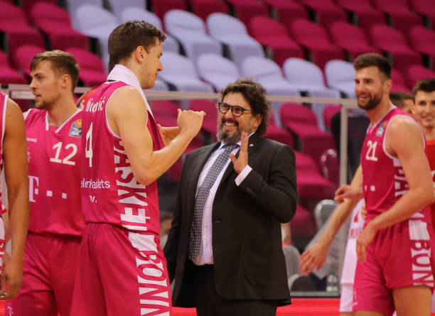 是他在比赛 是他在比赛