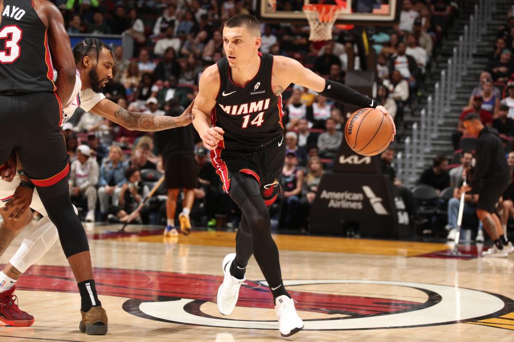 出更多的担 出更多的担